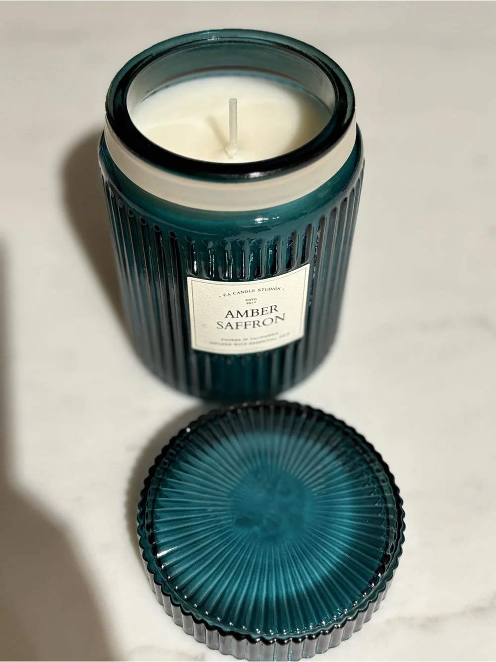 Leoben Company Amber Saffron Scented Candle 9.2 Oz